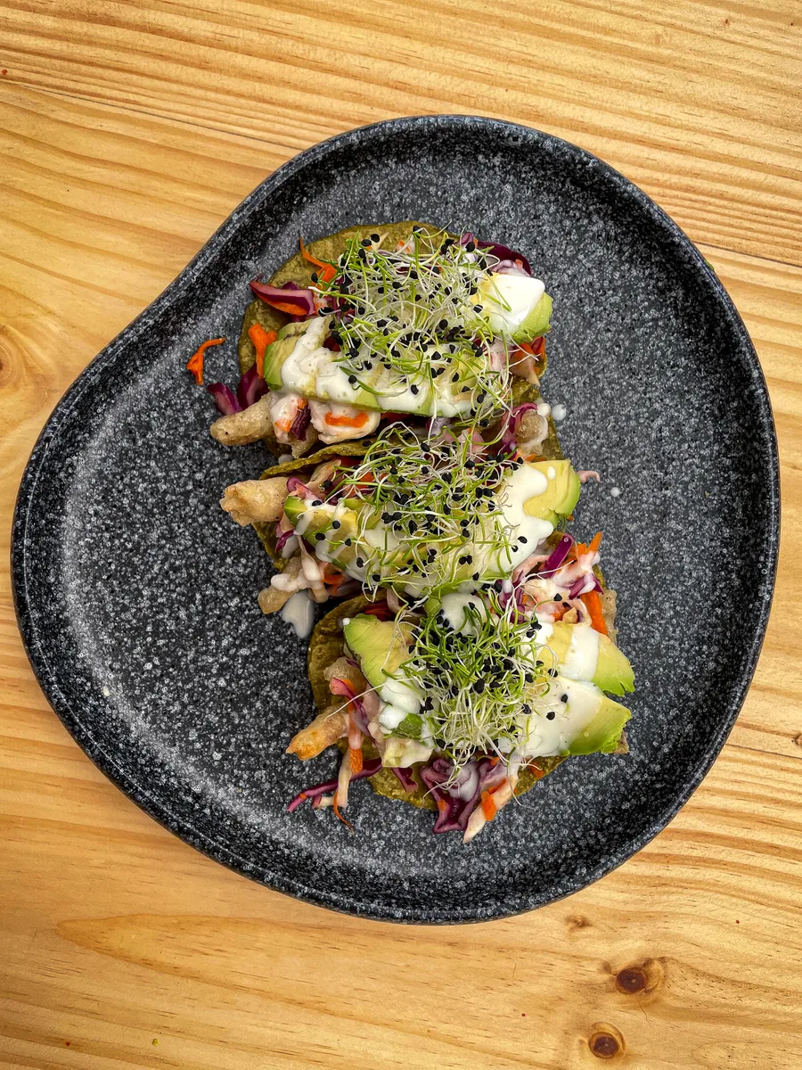 Tostadas de camarón empanizado